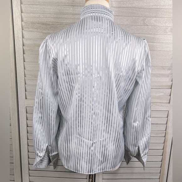 SHIRTS FOR HER (California) Vintage Striped Button Down Blouse Silver/Gray-11/12 - Picture 3 of 3
